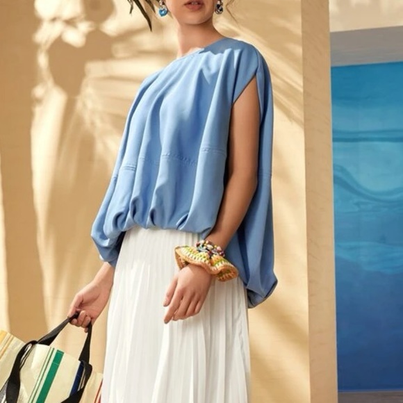 Batwing Sleeve Blouse - Picture 4 of 8